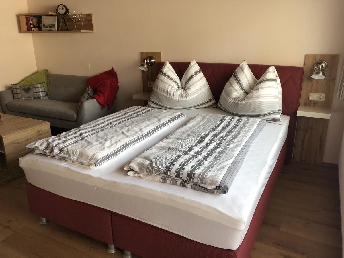 Eva Gutjahr Ferienwohnung Санкт Гильген Экстерьер фото